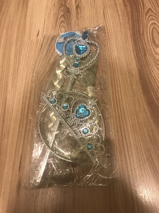 Elsa, Anna Aksessuaarid (6 foto / 10)