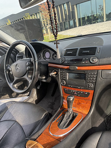Mercedes Benz e280 (5 foto / 8)