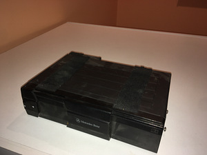 Mercedes-Benz CD Changer Amplifier Amp Bose (4 foto / 8)