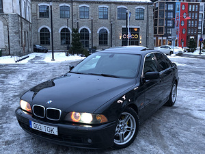 BMW 530D 142KW FACELIFT (2 foto / 11)