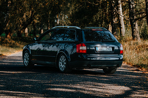 Audi A4 1.8T 120kw (4 foto / 15)