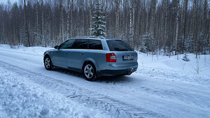 M/V Audi A4 1.9TDI 96kW Quattro MT (5 foto / 12)