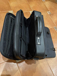 Ärikott sülearvuti lahtriga KENNETH COLE (nahk) (5 foto / 5)
