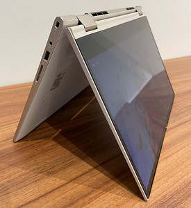 Dell Inspiron 5406 2 in 1 i5/32GB/1TB/Iris Xe/HD (2 foto / 8)