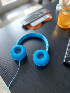 JBL JR300 kõrvaklapid (2 foto / 2)