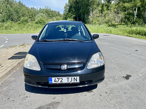 Honda Civic 1.6 manual (2 foto / 8)