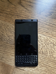 Nutitelefon (2 foto / 2)