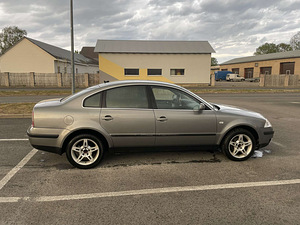 Vw passat 1.9 96kw 6k (5 foto / 7)