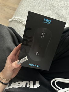 Logitech G PRO X SUPERLIGHT hiir (1 foto / 4)