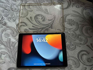 Apple iPad (2021), 10,2", 64 GB, WiFi (2 foto / 2)