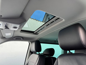 VW Multivan T6 Generation Six (13 фото из 15)