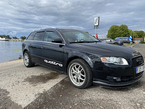 AUDI A4B7 3.0 150kw quattro atm 2005a (7 foto / 13)