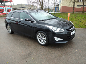 Hyundai i 40 (3 foto / 15)