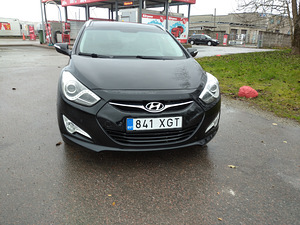 Hyundai i 40 (7 foto / 15)