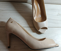Фірмові і красиві жіночі туфлі Miriade 41 р - Нові