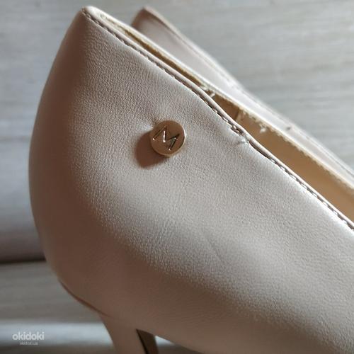 Фирменные и красивые женские туфли Miriade 41 р - новые (фото #2)