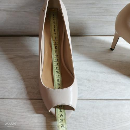 Фирменные и красивые женские туфли Miriade 41 р - новые (фото #10)