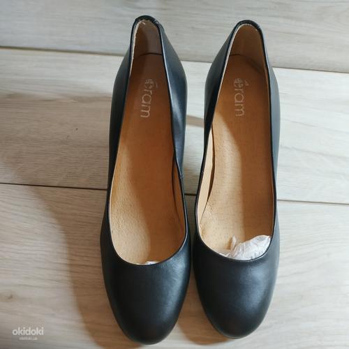 Шкіряні фірмові жіночі туфлі від Eram - 39 р шкіра всюди - (фото #3)
