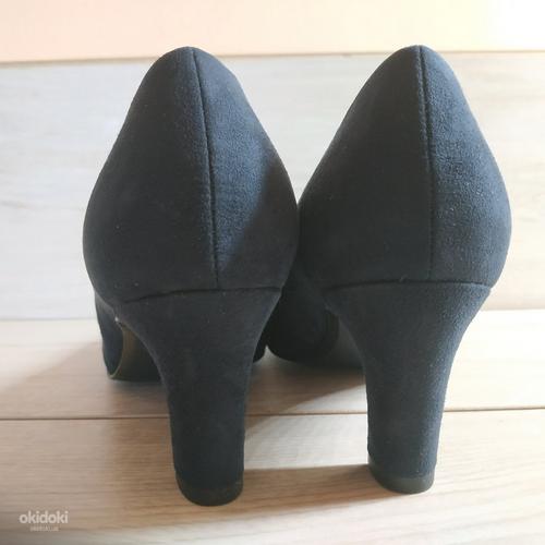 Фірмові жіночі універсальні нові туфлі від Tamaris - 37 (фото #2)