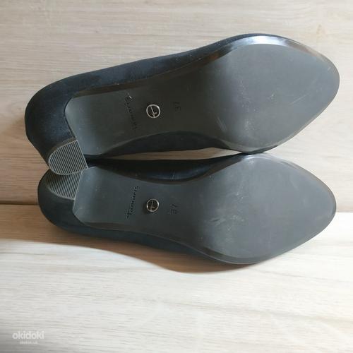 Фирменные женские универсальные новые туфли от Tamaris - 37 (фото #8)
