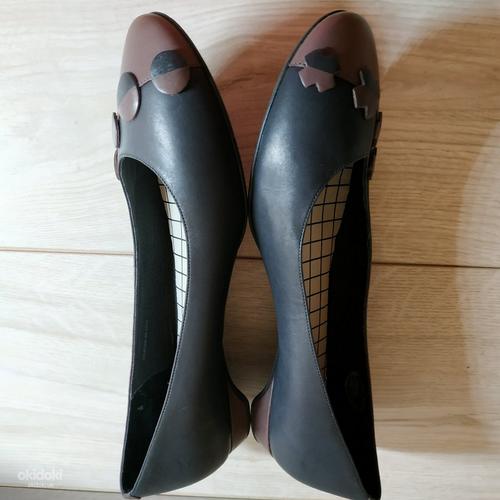 Шкіряні, стильні жіночі туфлі від Camper - 40-41 р шкіра вед (фото #3)