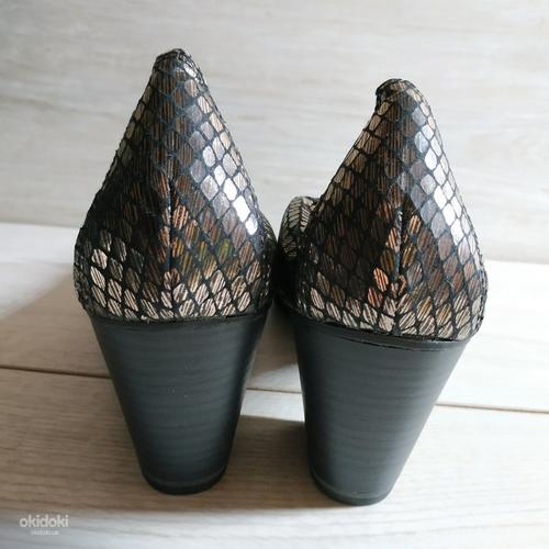 Кожаные, стильные женские туфли от Tamaris 38 р - Новые (фото #6)