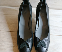 Кожаные фирменные женские туфли Италия 41 р кожа везде - Нов
