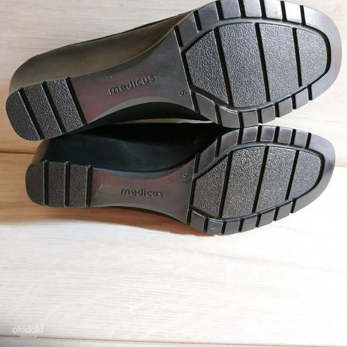 Кожаные фирменные женские туфли от Medicus - 39 р Новые (фото #5)