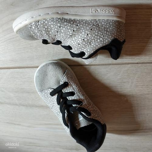 Шкіряні фірмові кросівки для малюка від Adidas - 20 р (фото #10)