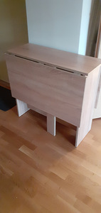 Kokkupandav laud (2 foto / 2)