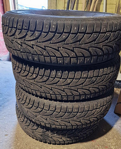 Talverehvid 215/75R16C 4tk (1 foto / 2)