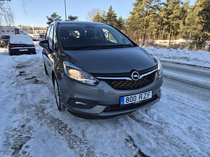 Opel Zafira (1 фото из 6)