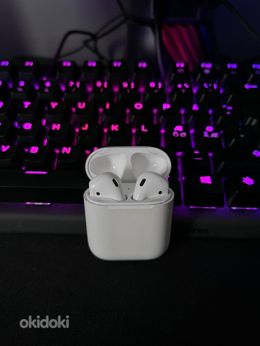 Apple Airpods 2 (фото #1)