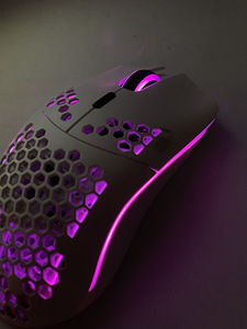 Glorious model o wireless. (2 фото из 2)