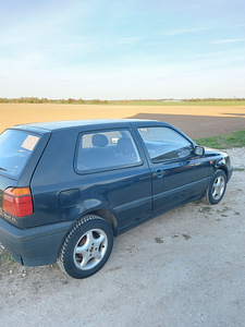 Volkswagen golf 1993 1.4 (5 foto / 6)