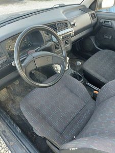 Volkswagen golf 1993 1.4 (6 foto / 6)