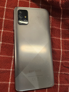 Samsung galaxy a 71 (2 foto / 4)