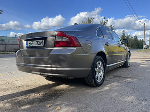Volvo s80 3.2 awd (5 foto / 8)