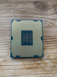 Intel i7-4820K (2 foto / 2)