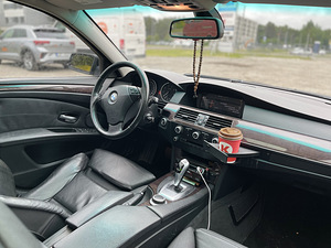 BMW 528i Facelif Black (7 фото из 10)
