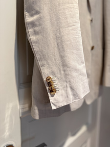 MÜÜA VÄHE KANTUD SUITSUPPLY ÜLIKOND SUVEKS (2 foto / 8)