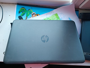 Hp 255 g5 (1 foto / 3)