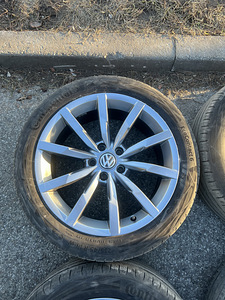 Volkswagen Passat B8 originaalkettad R18+ suverehvid (5 foto / 8)