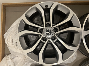 Originaal Mercedes-Benz R17 valuveljed 5x112 ET48.5 + TPMS (3 foto / 9)