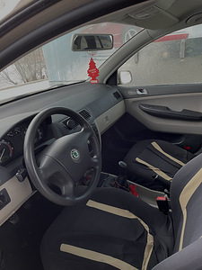 Продам SKODA FABIA 2004 (4 фото из 12)
