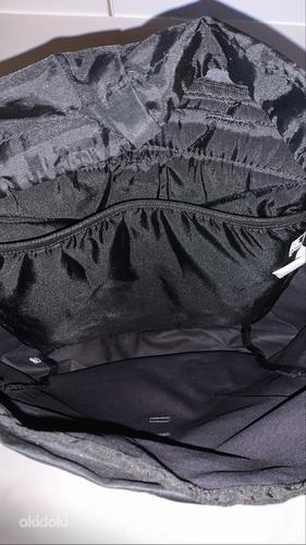 Серый рюкзак в горошек "Eastpak" (фото #3)