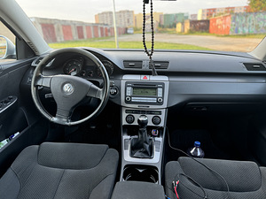 Volkwagen passat (5 фото из 6)