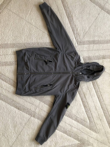 STONE ISLAND (4 фото из 7)