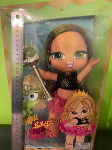 НОВЫЙ пупс Bratz 30cm (2 фото из 2)