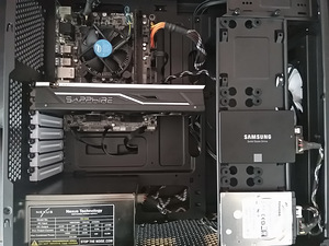 Intel I5-6402P/B150M/8GB RAM/SSD 250GB/Radeon RX 470 8GB (7 foto / 10)